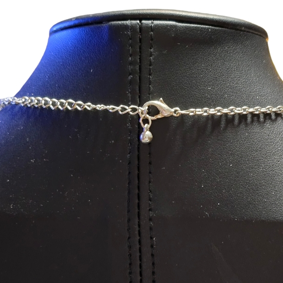 Happy Face Silvertone Best Bar Charm Necklace L12 - Picture 3 of 4